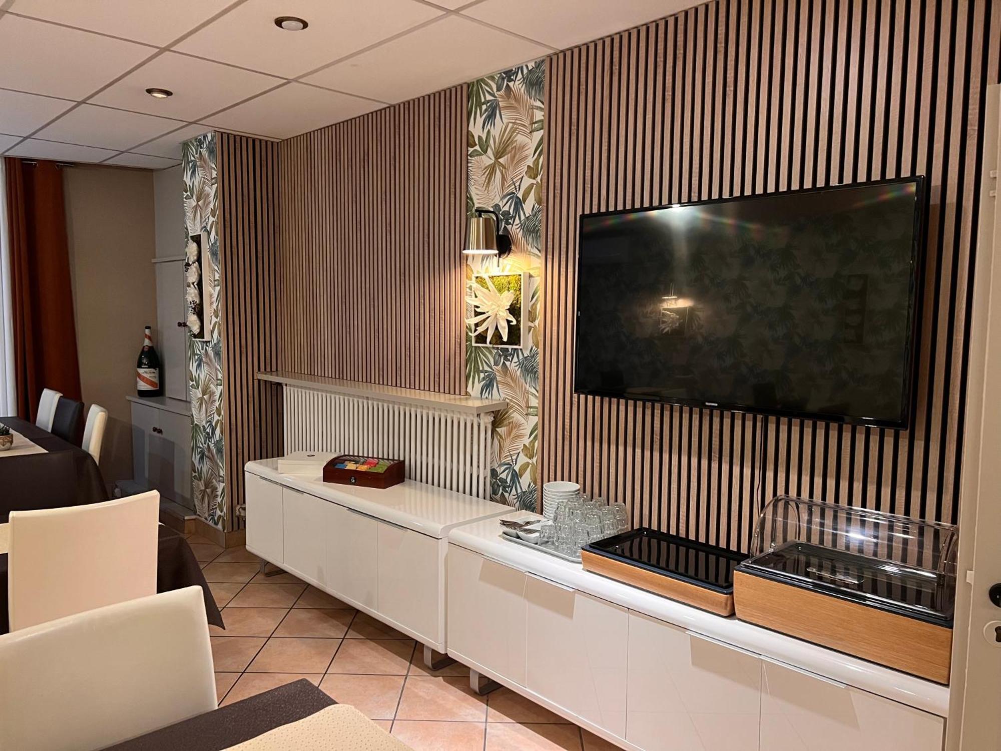 Hotel Alpes Cevennes Guilherand-Granges Экстерьер фото