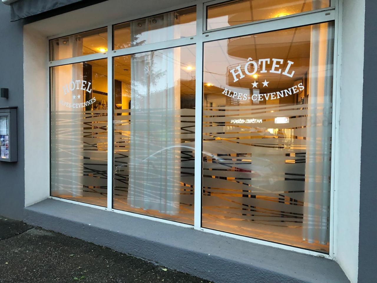 Hotel Alpes Cevennes Guilherand-Granges Экстерьер фото